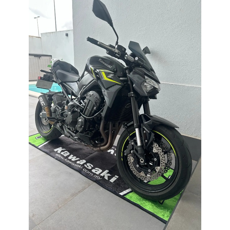 Kawasaki Motorcycle Carpet Gar - огляд і ціна Camping Quad