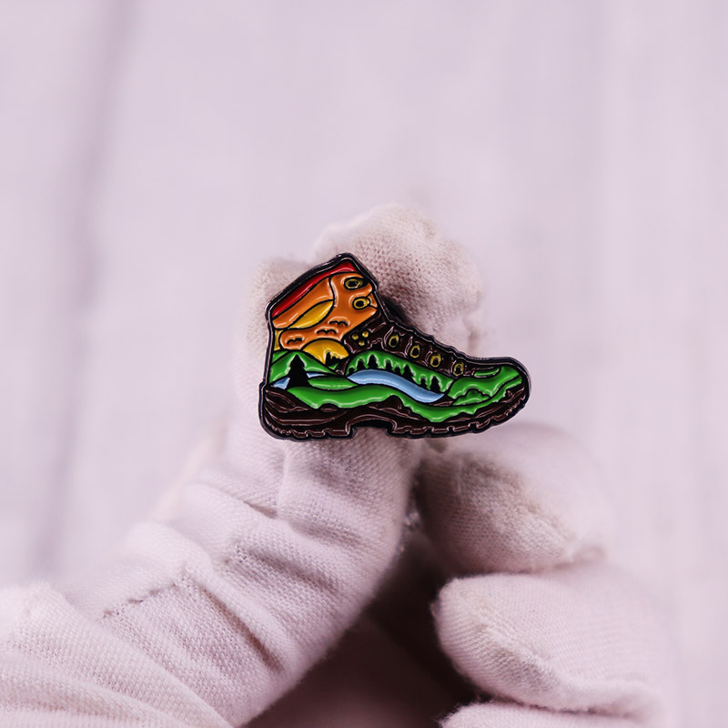 Hiking Boots Outdoor Forest Ad - огляд і ціна Outdoor Camping Logo